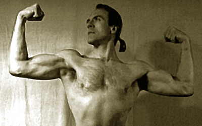 black and white old-style muscle pic