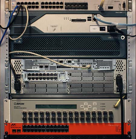 Cisco 2800 series 2851 router